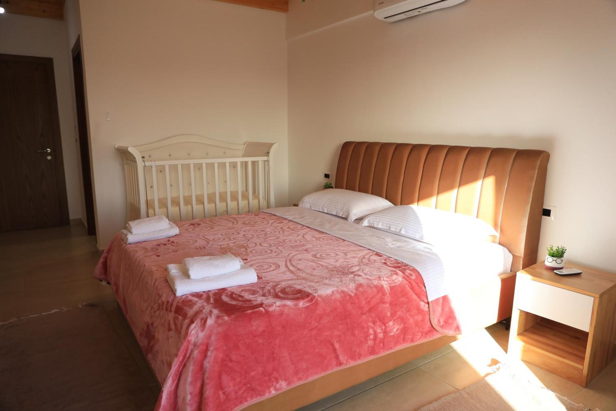 Lahuta E Vjeter Agroturizem Hotel Lac Exterior photo