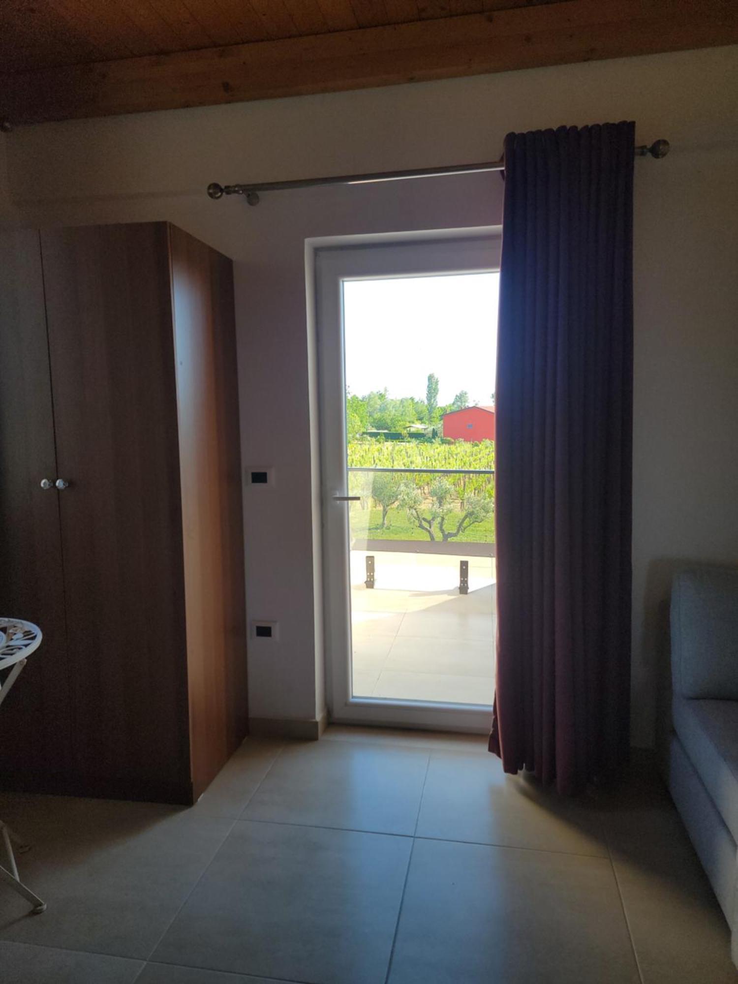 Lahuta E Vjeter Agroturizem Hotel Lac Exterior photo