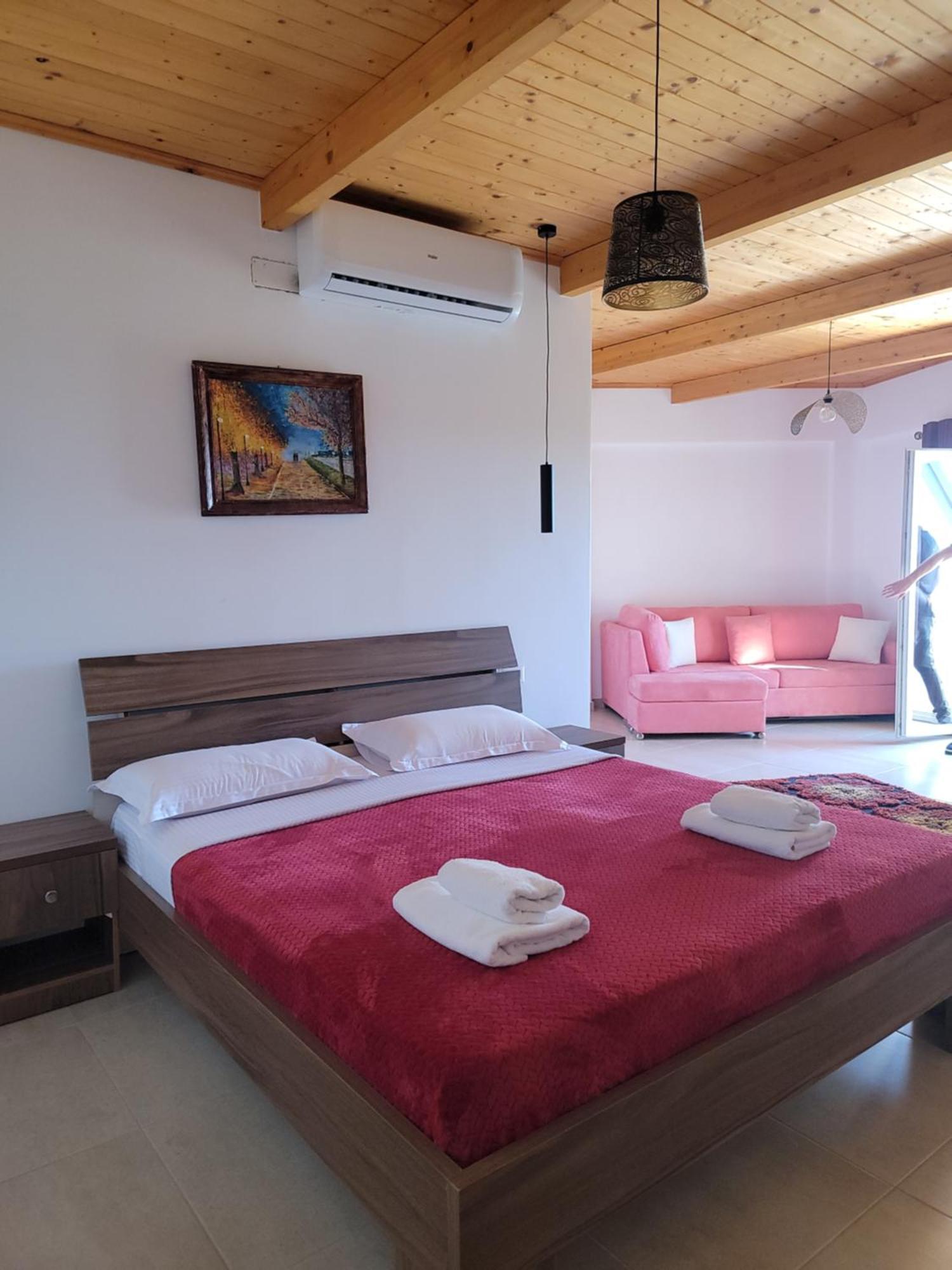 Lahuta E Vjeter Agroturizem Hotel Lac Exterior photo