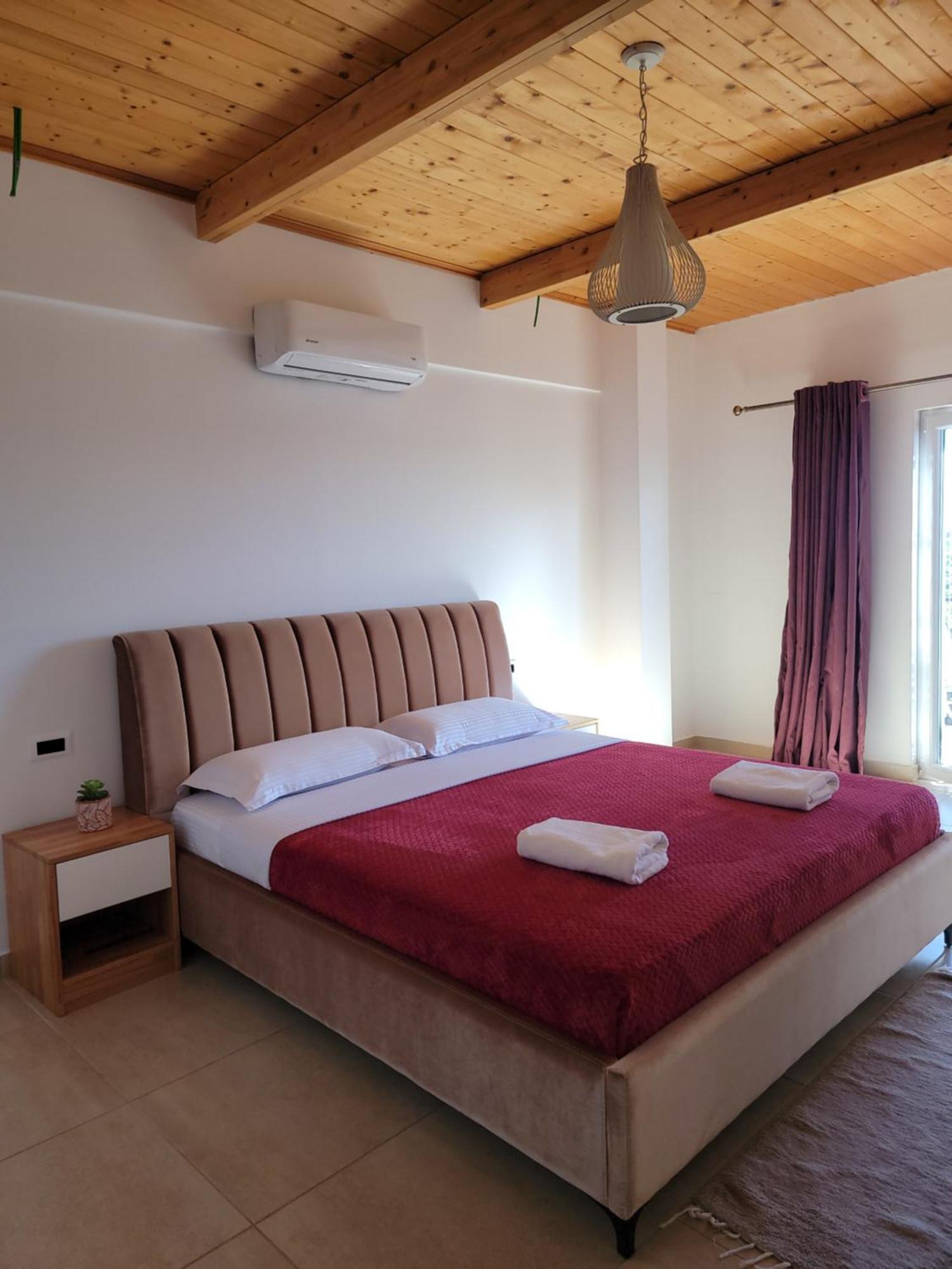 Lahuta E Vjeter Agroturizem Hotel Lac Exterior photo